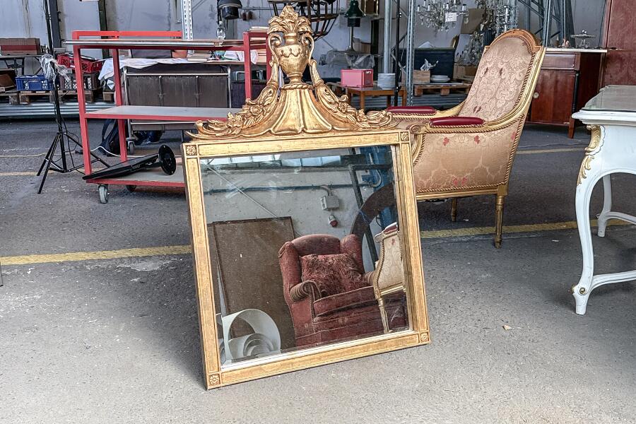 Wandspiegel im Barockstil